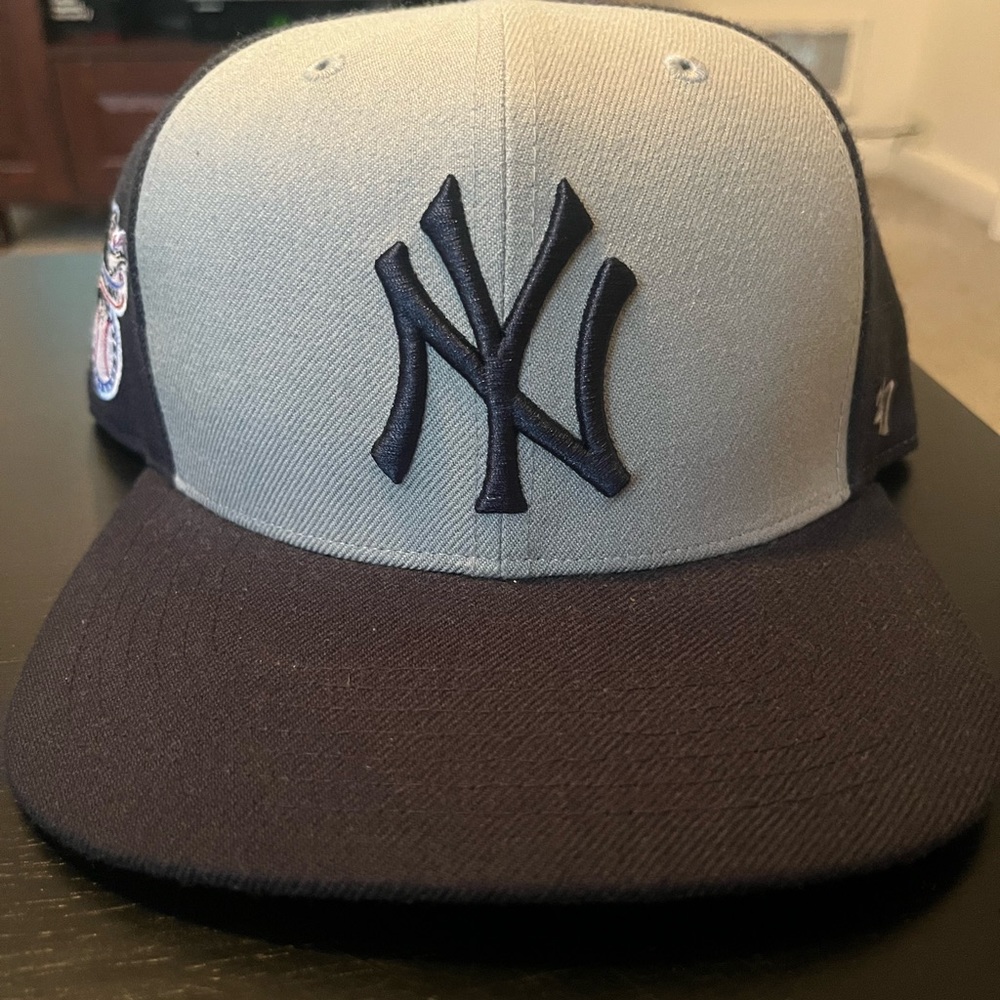 NYY yankee snapback - brand new
